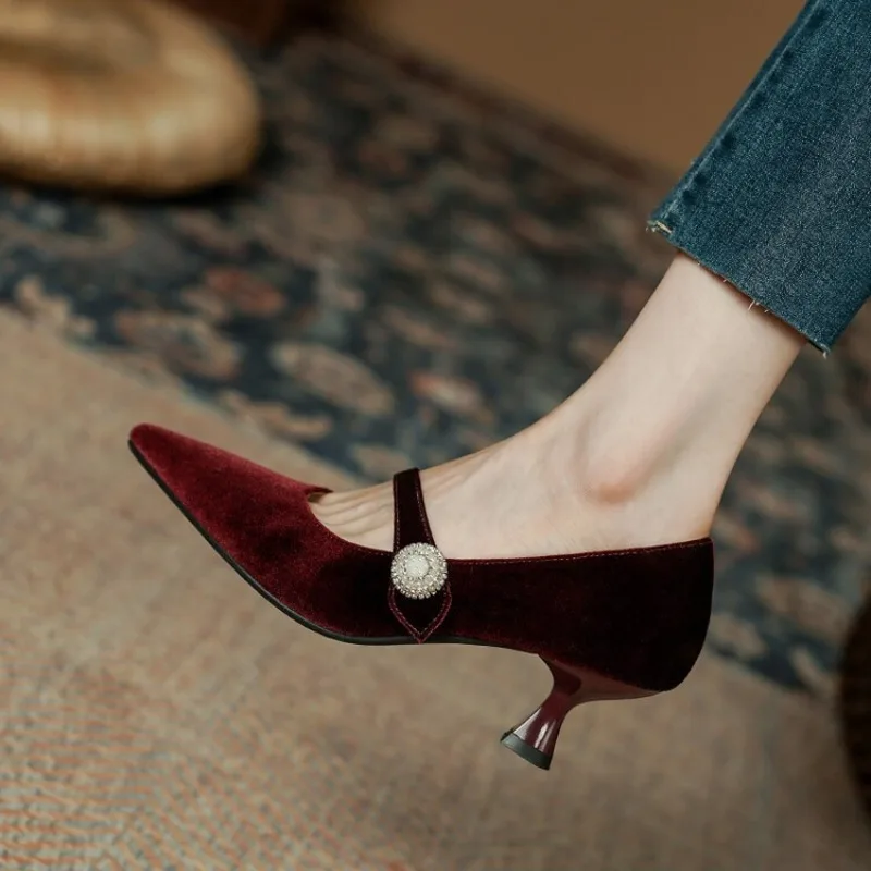 Women Shoes With Heels - Wijnrode Mary Jane schoenen met puntige