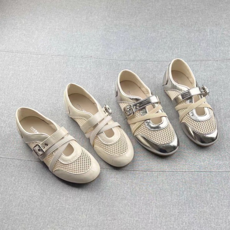 Women'S Shoes - Nieuwe gevlochten holle sneakers met gesp,