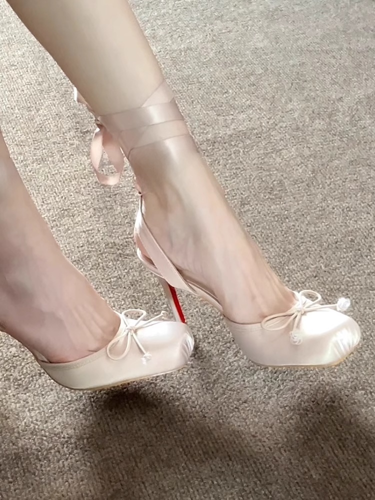 Elegante rode zijden lint ball - Women'S Shoes Red Bottoms recensie en prijs