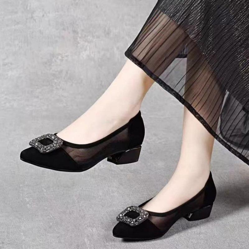 Elegante pumps met spitse neus - Women Shoes With Heels recensie en prijs