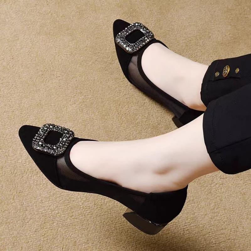 Elegante pumps met spitse neus - Women Shoes With Heels recensie en prijs