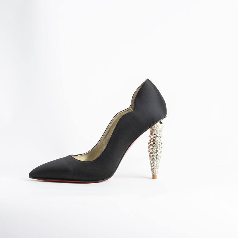 Luxe Rode Onderkant Zwarte Pun - Women'S Shoes Red Bottoms recensie en prijs